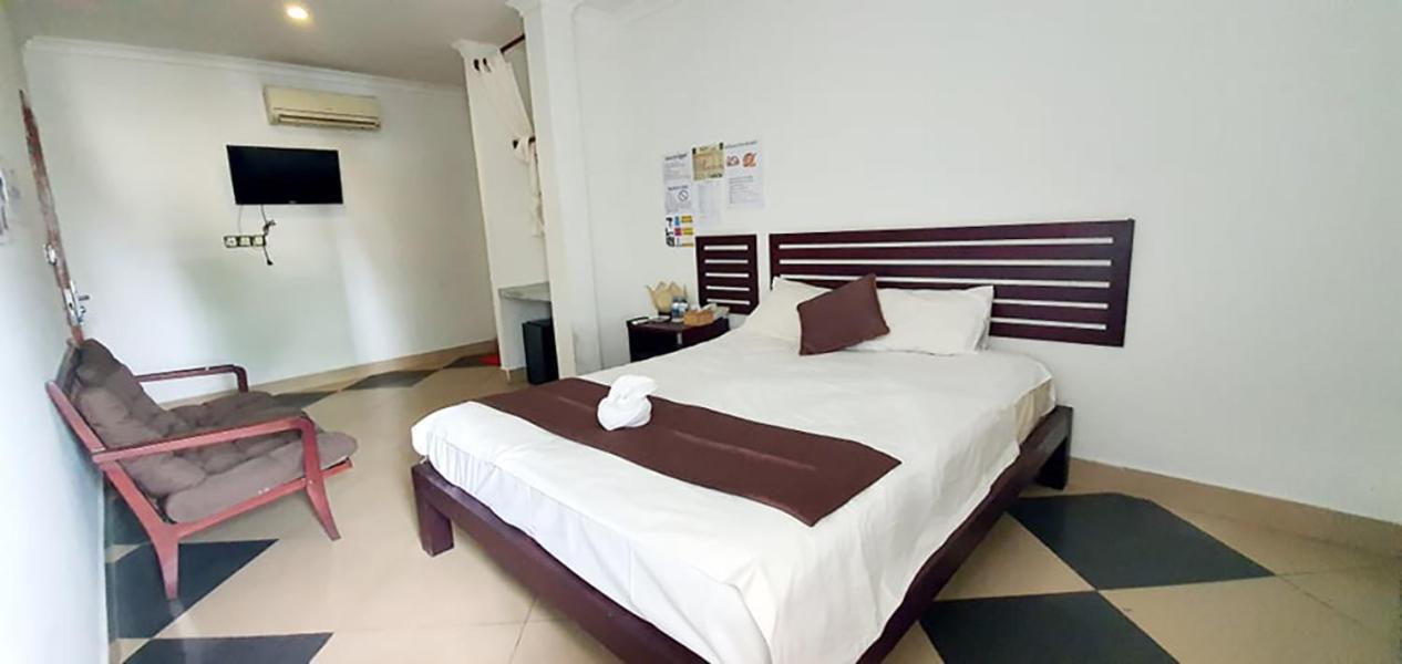 Aime House & Niisaii Apartment Phnom-Penh Buitenkant foto