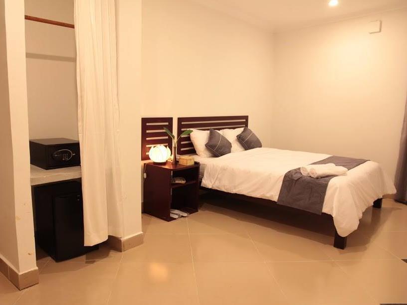 Aime House & Niisaii Apartment Phnom-Penh Buitenkant foto