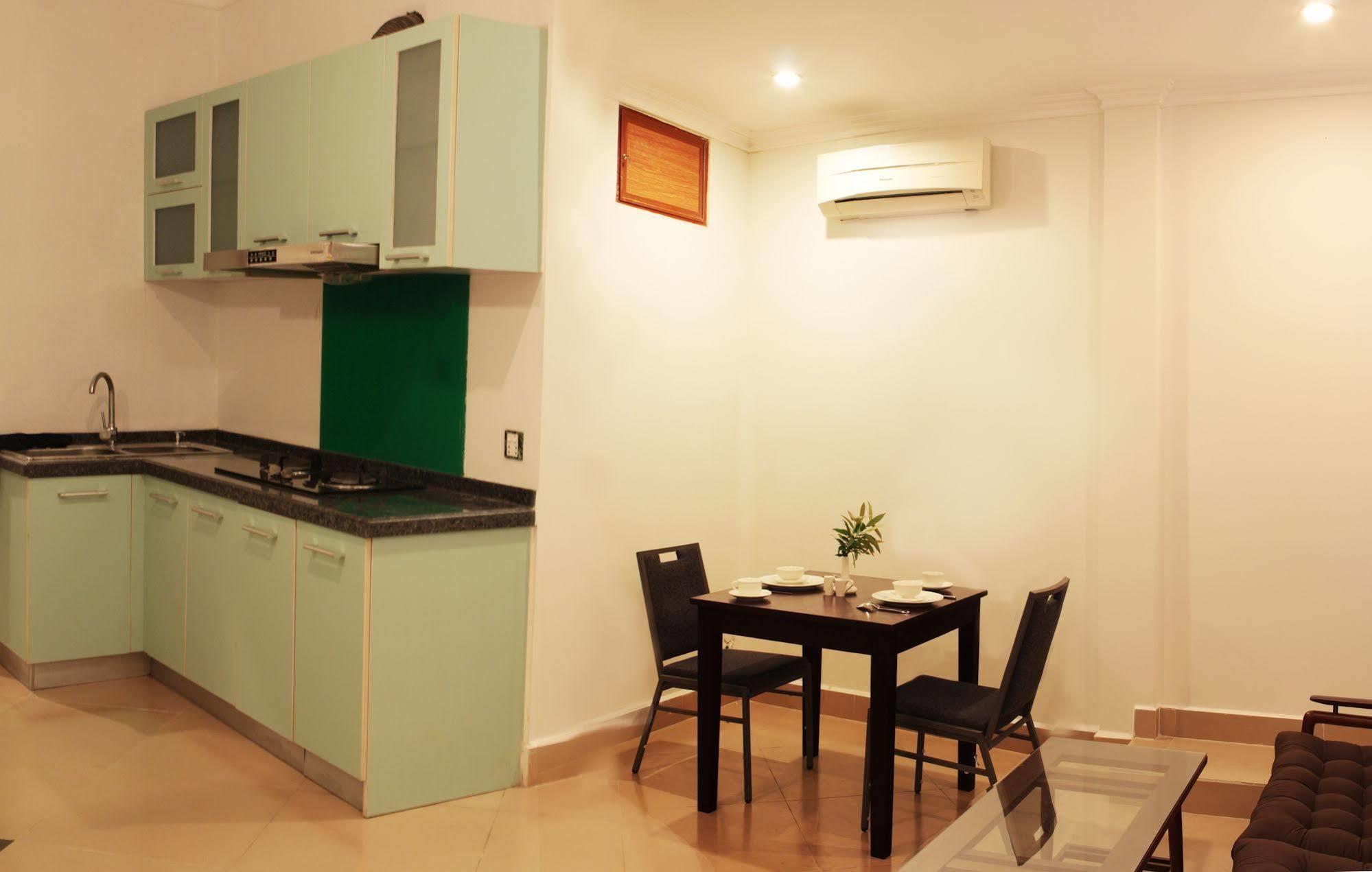 Aime House & Niisaii Apartment Phnom-Penh Buitenkant foto