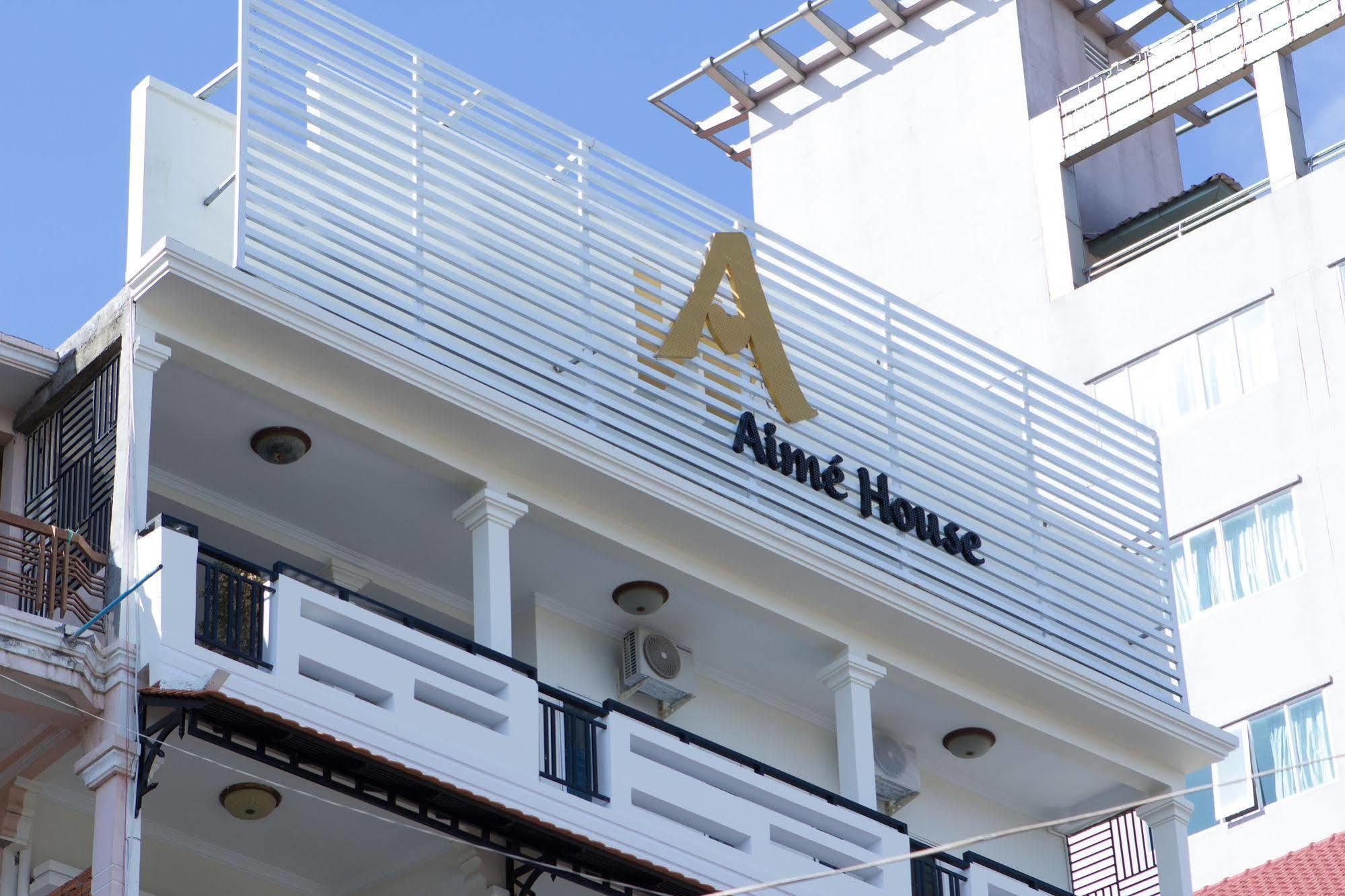Aime House & Niisaii Apartment Phnom-Penh Buitenkant foto