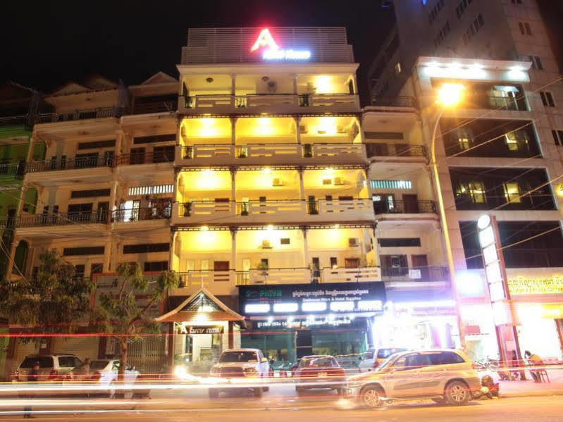 Aime House & Niisaii Apartment Phnom-Penh Buitenkant foto